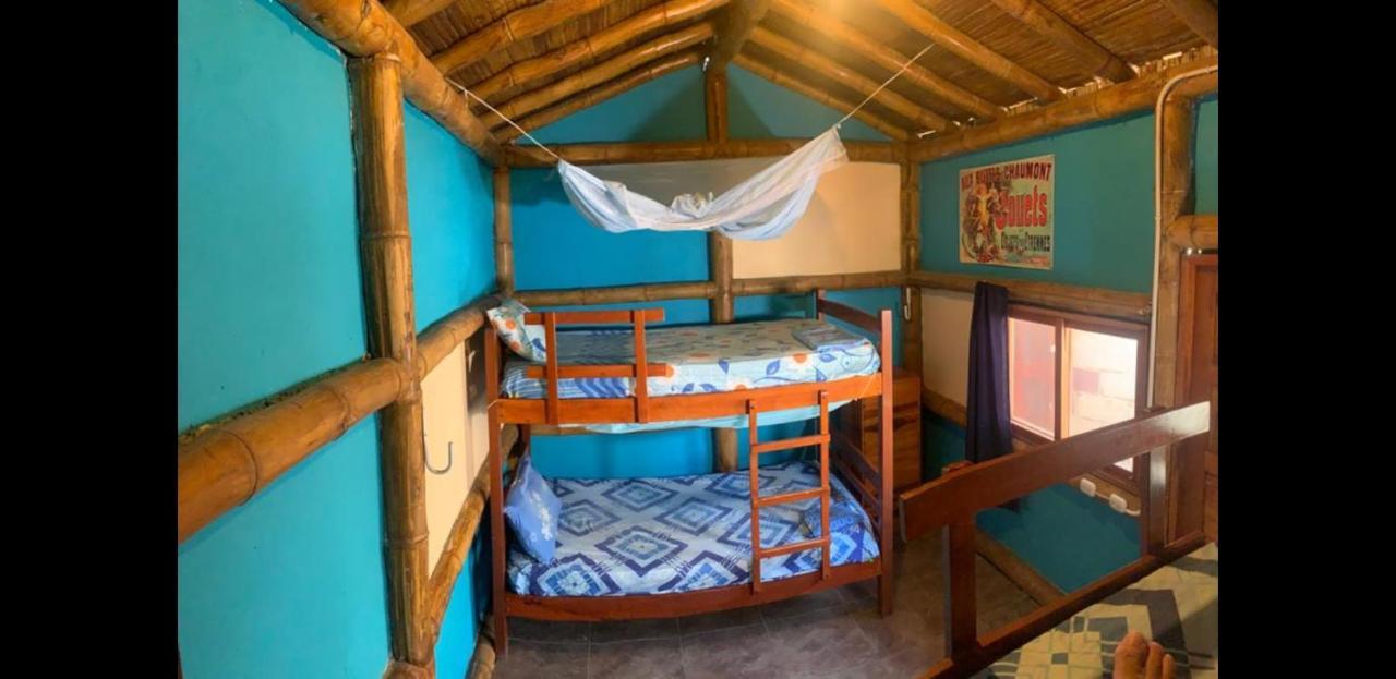 My Little House Surf&Backpacker Hostel Montañita Eksteriør billede