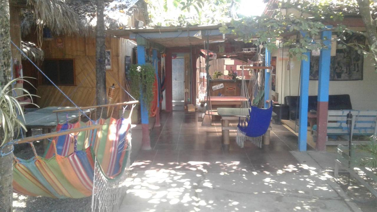 My Little House Surf&Backpacker Hostel Montañita Eksteriør billede